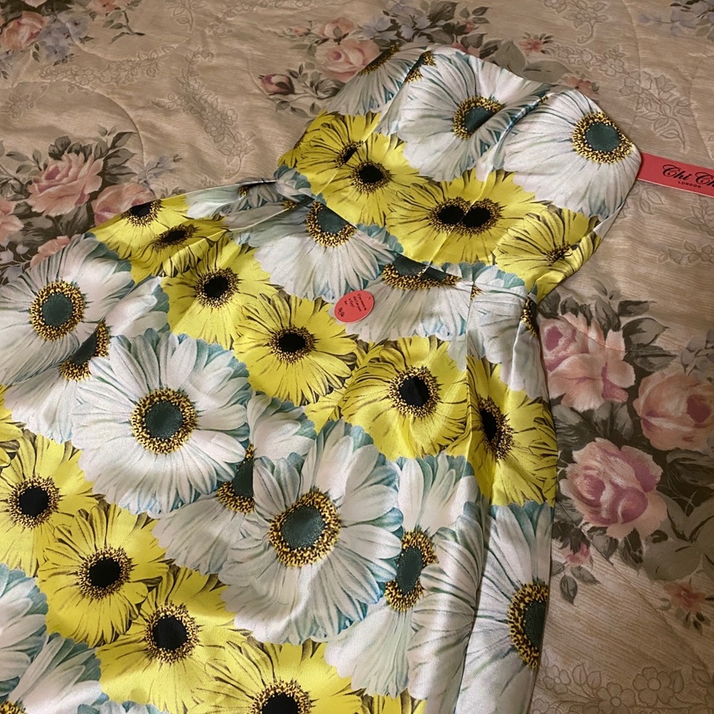 Chi Chi London - Vintage Style Sunflower Dress (NEVER WORN)